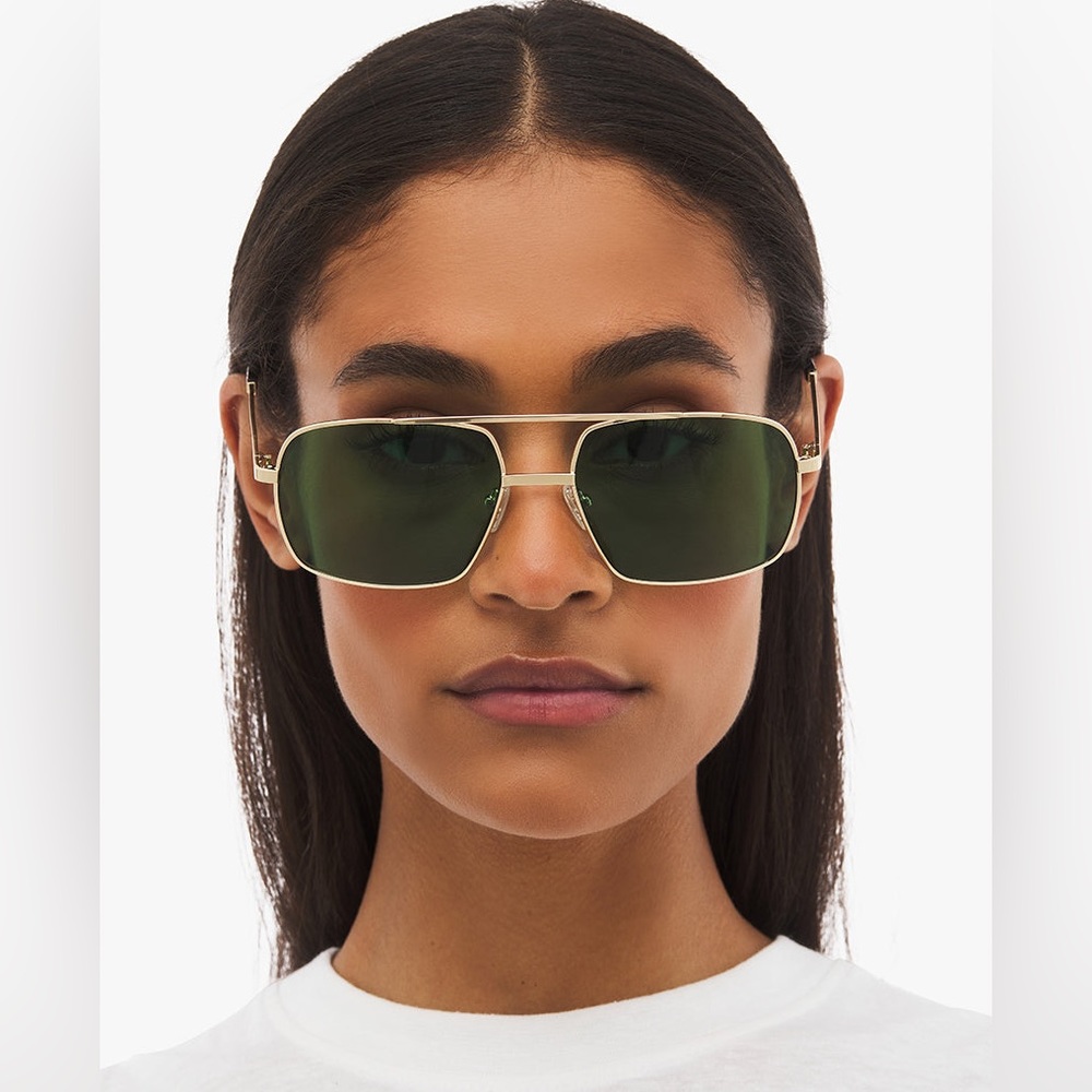 We Wore What Cafe Sunglasses.Green with Gold Metal Frame.Square. Comes with Case